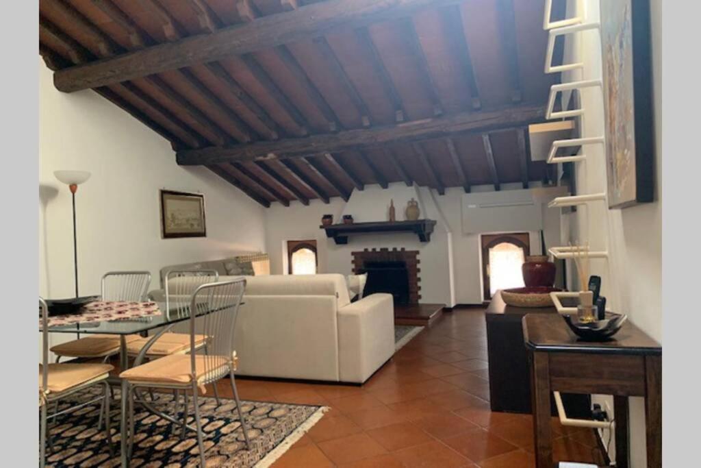 Daisy House: Nice Attic In The Historical Center Salò Екстериор снимка