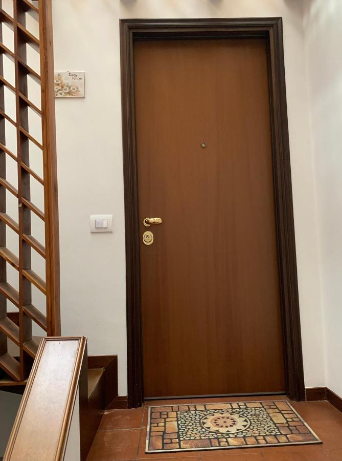 Daisy House: Nice Attic In The Historical Center Salò Екстериор снимка